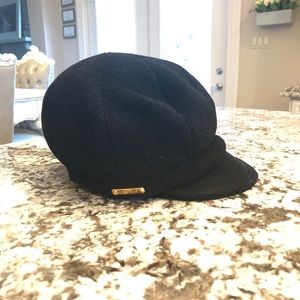 Burberry wool duffel hat